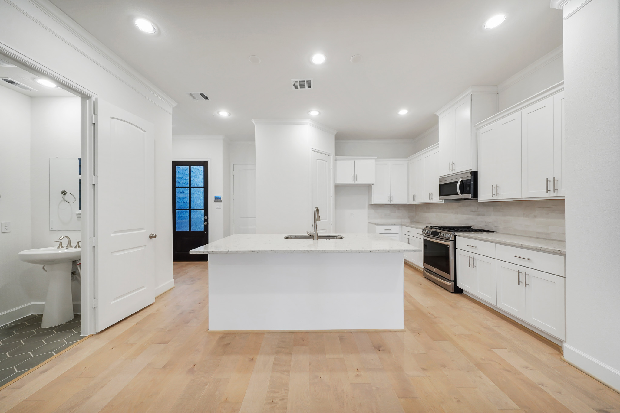 Geneva Kitchen - 2 Story House Plans in Houston TX