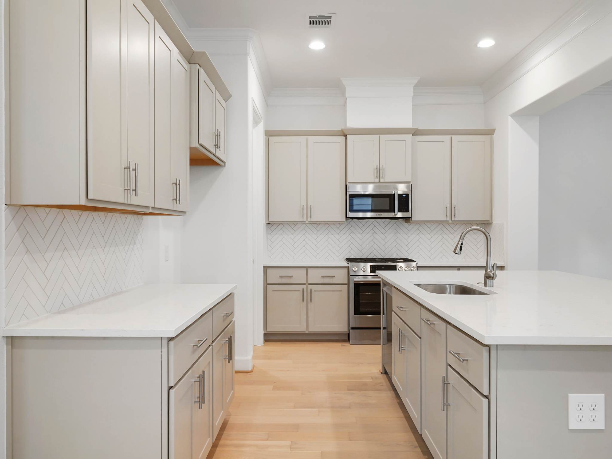 Lisbon Kitchen - 2 Story House Plans in Houston TX