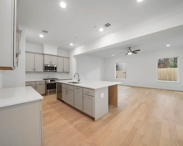 Lisbon Kitchen - 2 Story House Plans in Houston TX