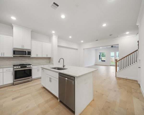 Geneva Kitchen - 2 Story House Plans in Houston TX
