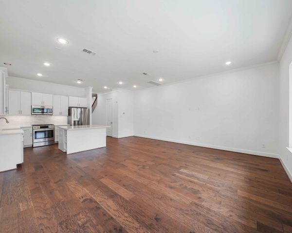 Amsterdam Kitchen - 2 Story House Plans In Houston TX