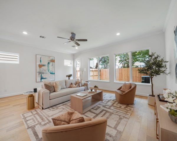 Living Space - Homes in Inner Loop Houston