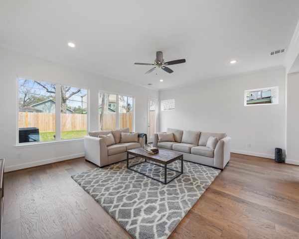 Living Space - Homes in Inner Loop Houston